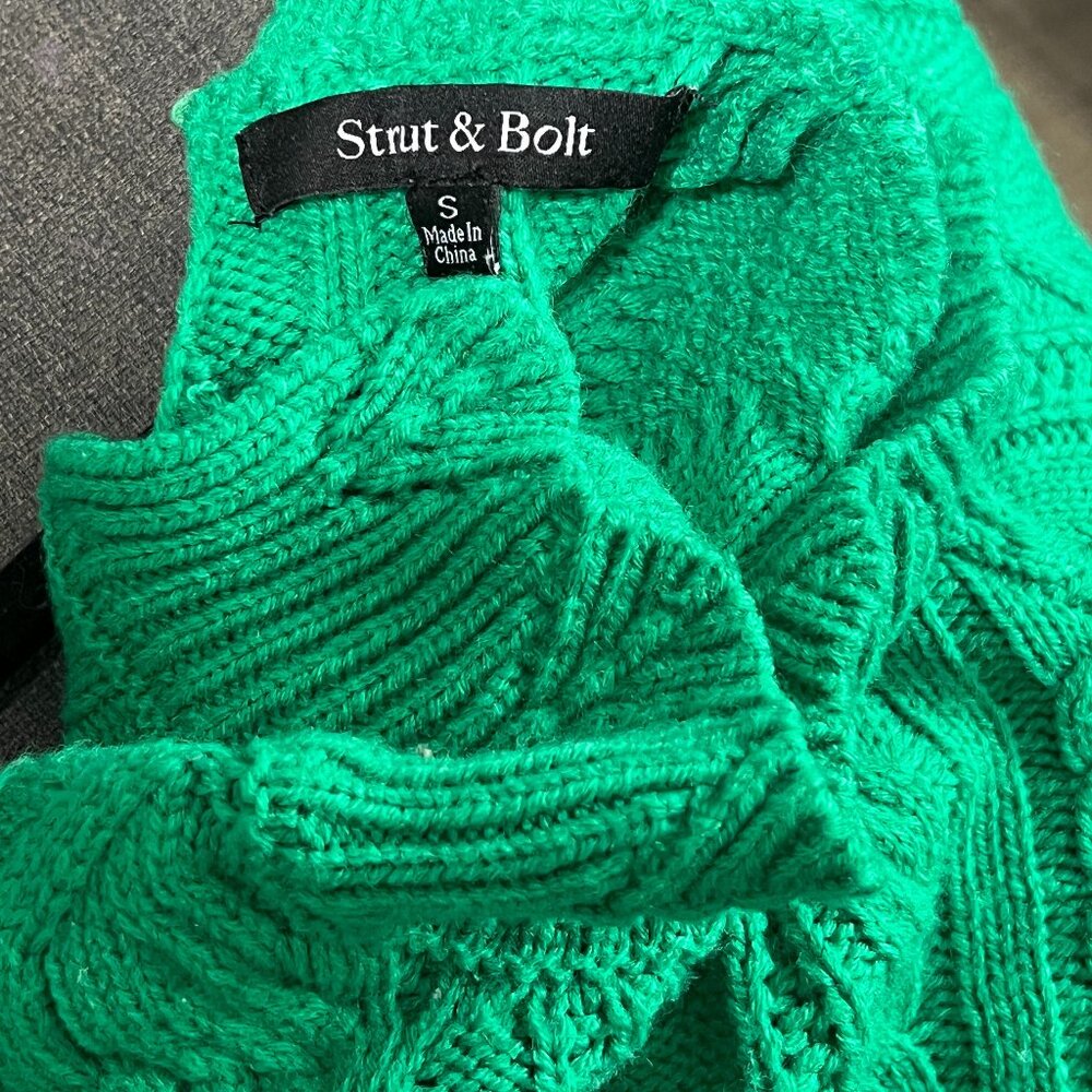 Strut & Blot Emerald Green Size: S